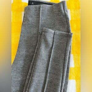 TAHARI Gray and Black Dress Pants